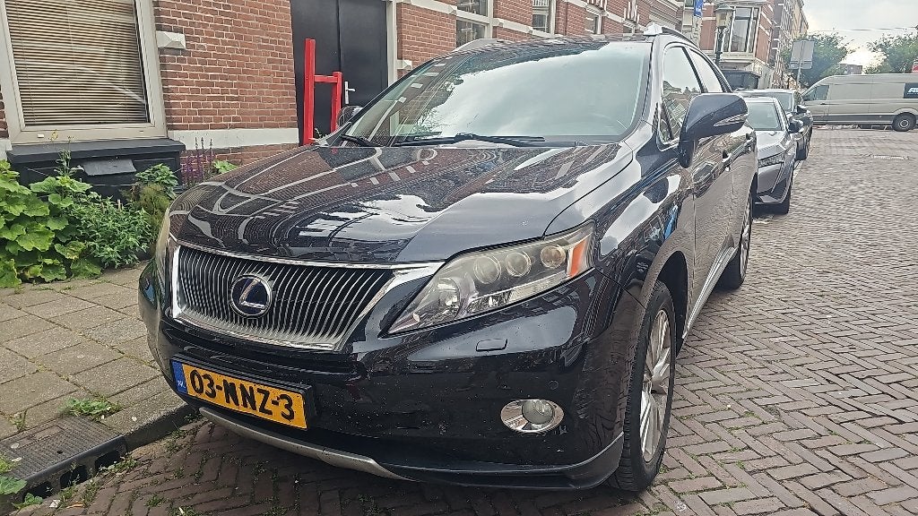 Lexus RX 450h AWD Executive - Youngtimer – Snel weg!, Auto's, Lexus, Automaat, Euro 5, 2000 kg, 138 €/maand