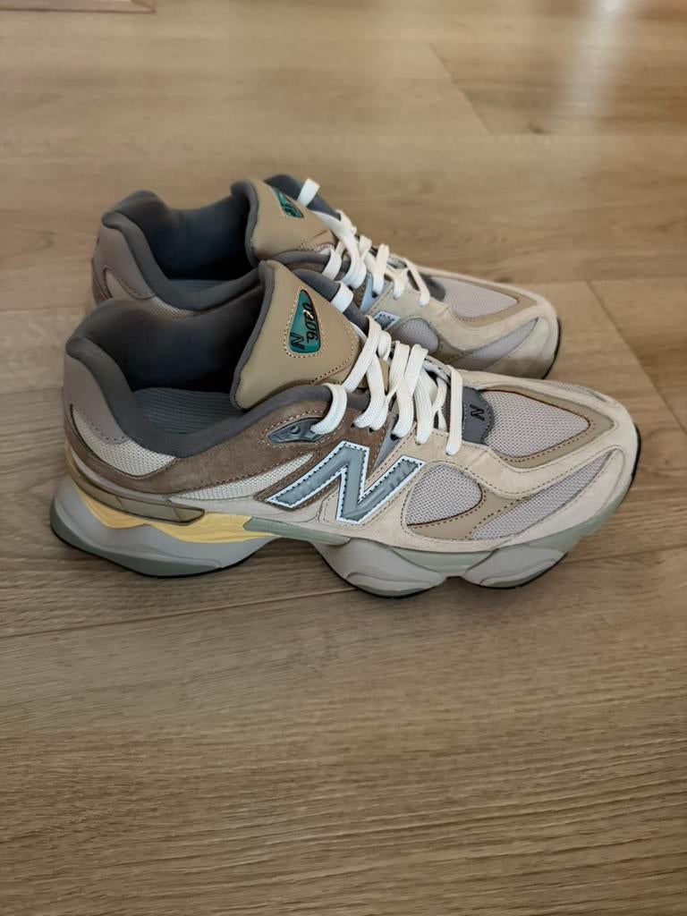 Sneakers, Beige, Nieuw, Ophalen of Verzenden, Sneakers of Gympen