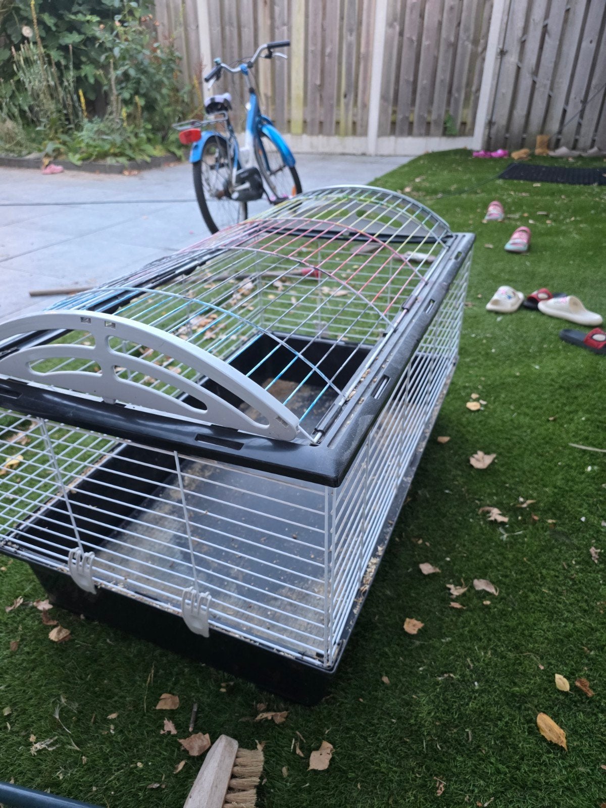 Kippen kooi, konijnen, vogelkooi, muis etc., Ophalen, Voerbakje