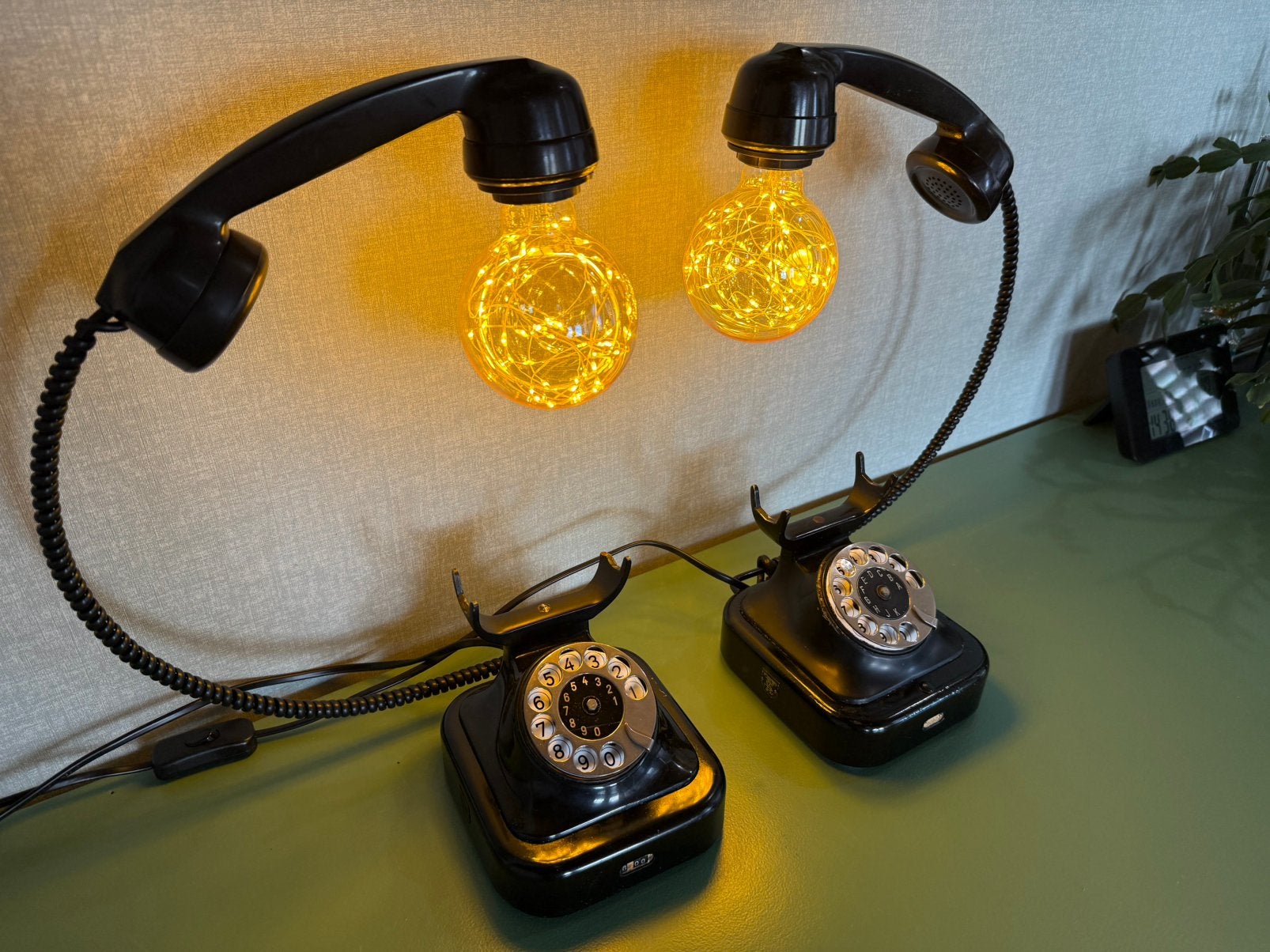 Set van twee lampen van oude telefoons tafellamp, Huis en Inrichting, Ophalen of Verzenden, Nieuw, Kunststof