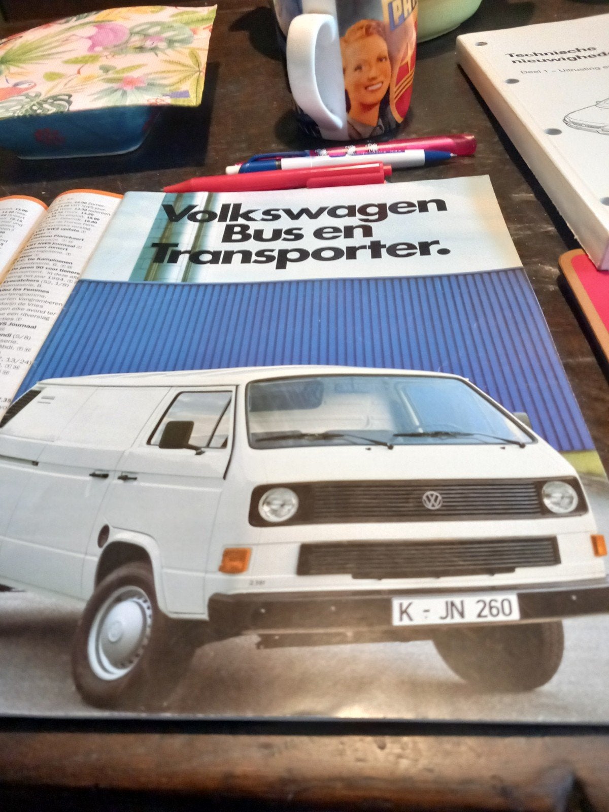 super mooie dikke folder    vw T3 35 blz 1983, Ophalen of Verzenden, Zo goed als nieuw, Overige typen