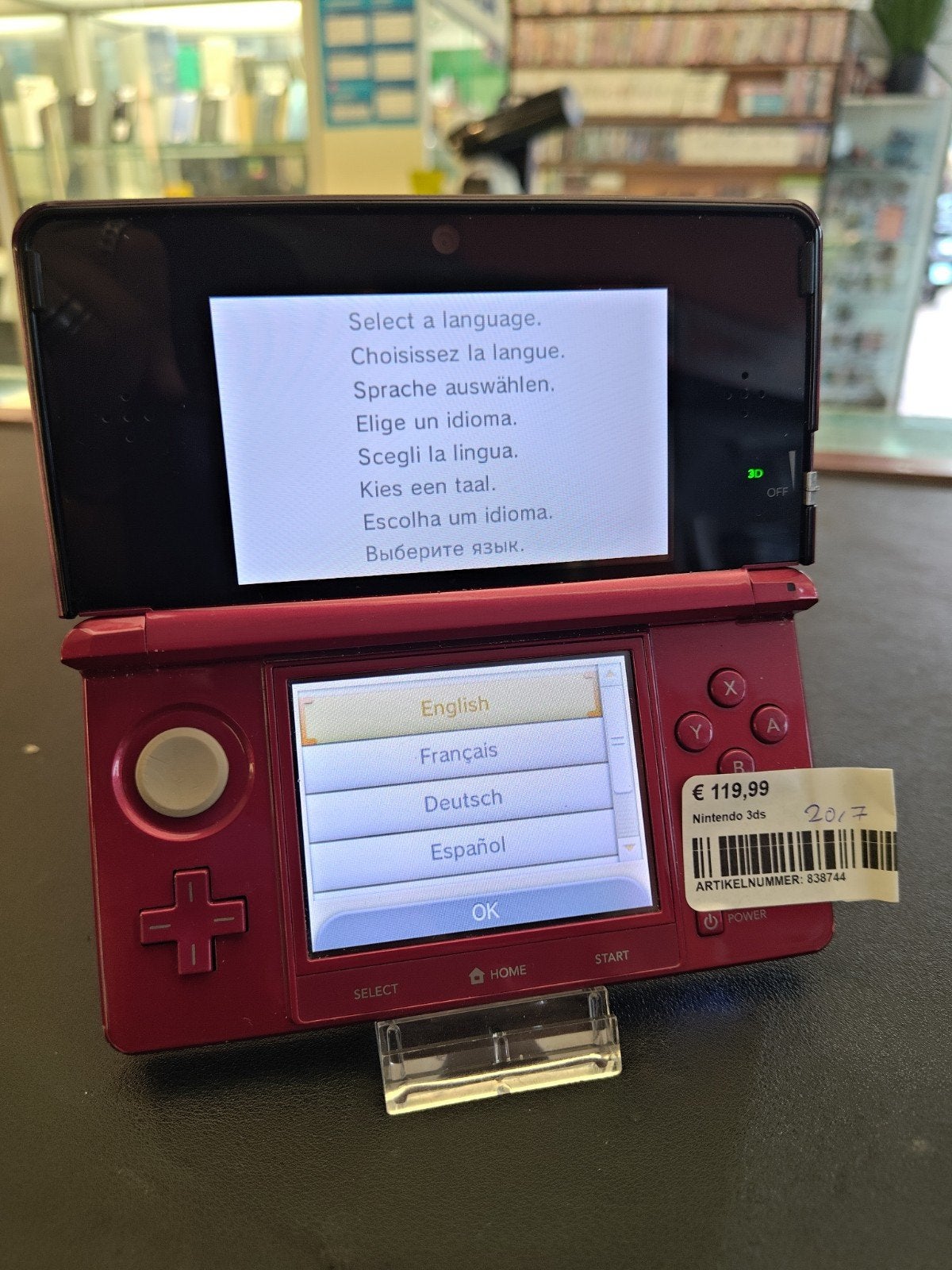 Nintendo 3DS Rood - Zo goed als nieuw, Spelcomputers en Games, Ophalen of Verzenden, Nintendo Co., Ltd., Rood, Info@nintendo.eu