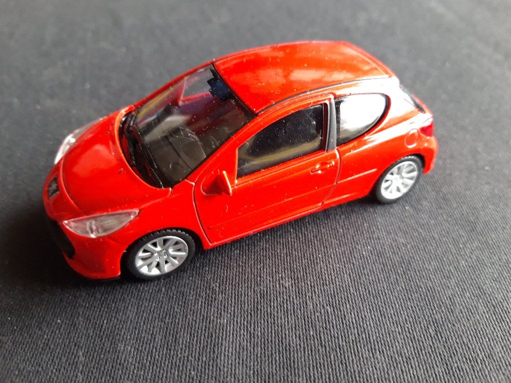 Peugeot 207 3-drs rood 1:43 Welly - NIEUW in doos, Ophalen of Verzenden, Zo goed als nieuw, Auto, Overige merken