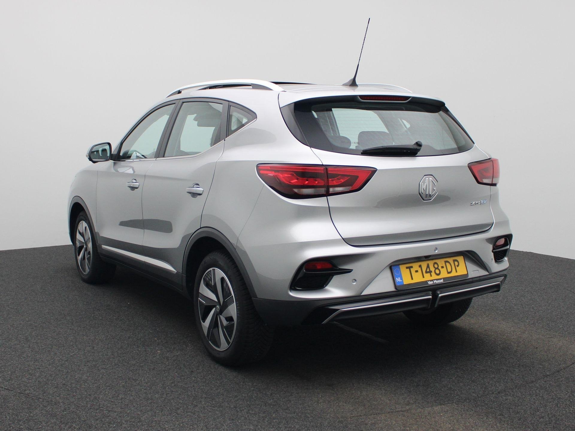 MG ZS EV Long Range Luxury 70 kWh | Apple Carplay | Leder |, Auto's, 12 maanden, Gebruikt, ZS, Origineel Nederlands