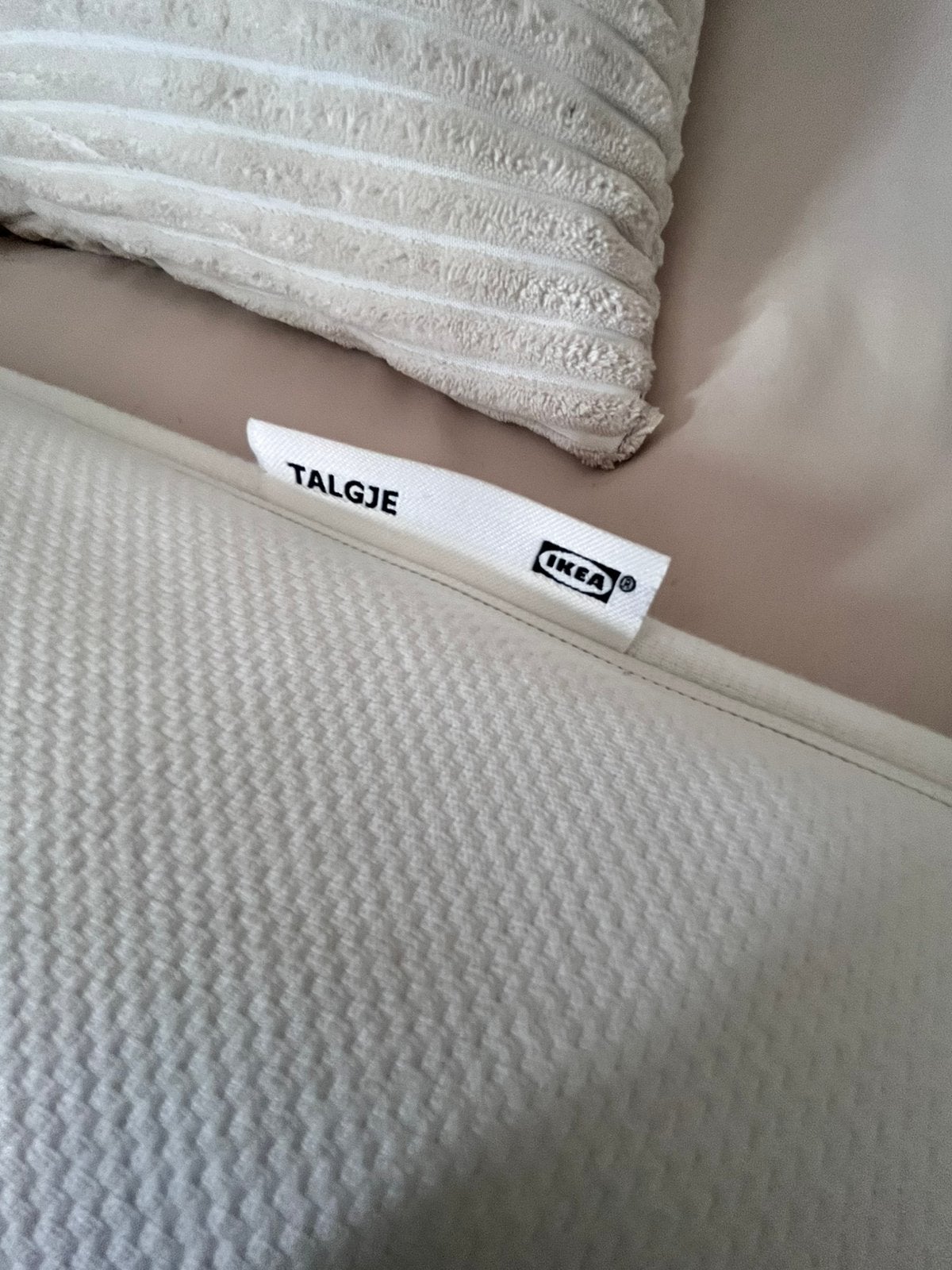 Ikea Talgje matras topper 140 x 200 zgan, Ophalen, Zo goed als nieuw, Tweepersoons