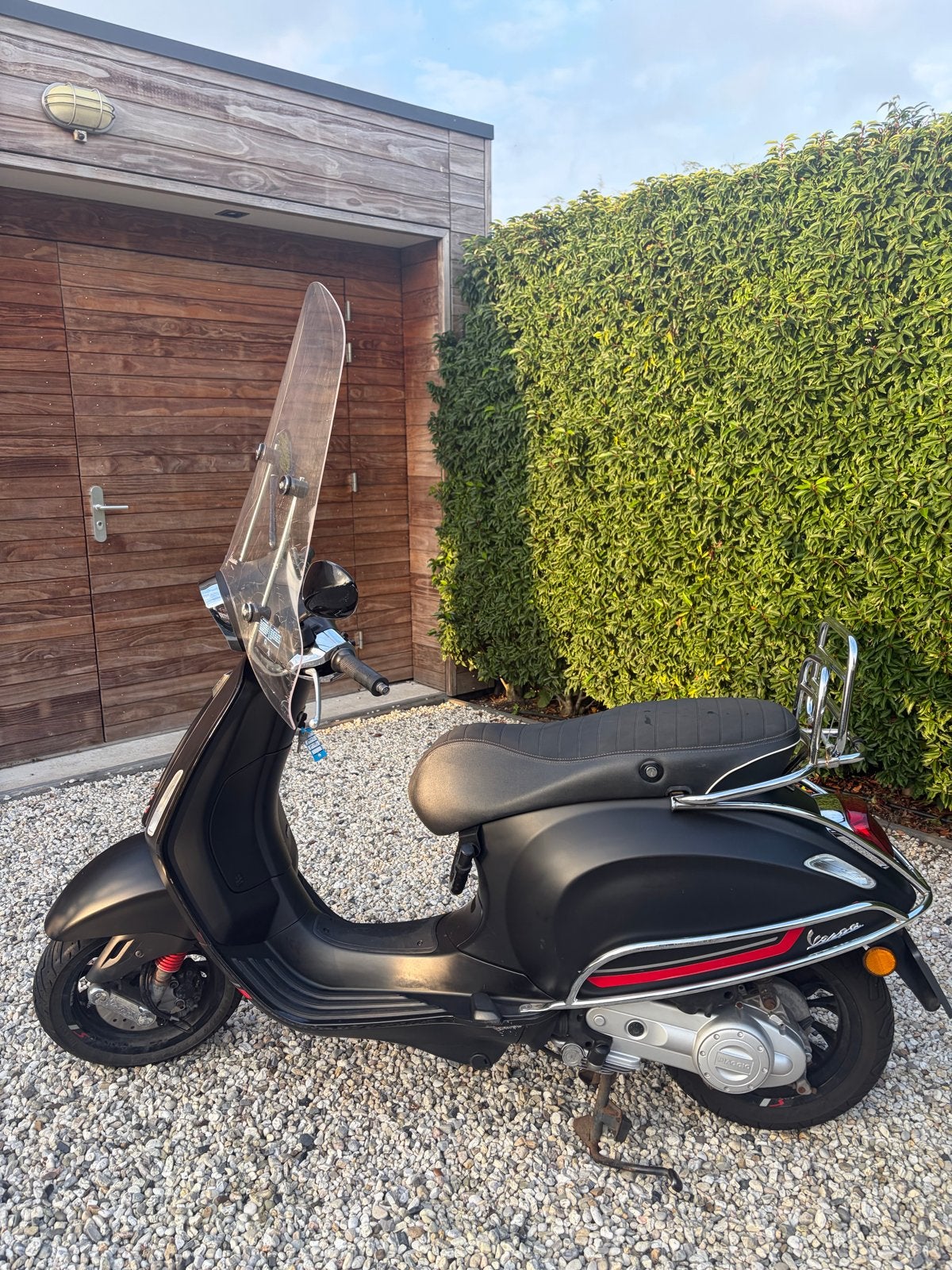 Vespa Sprint 50cc Matzwart - Dec 2020 -goed  Onderhouden, Fietsen en Brommers, Ophalen, Maximaal 45 km/u, Vespa S, Zo goed als nieuw