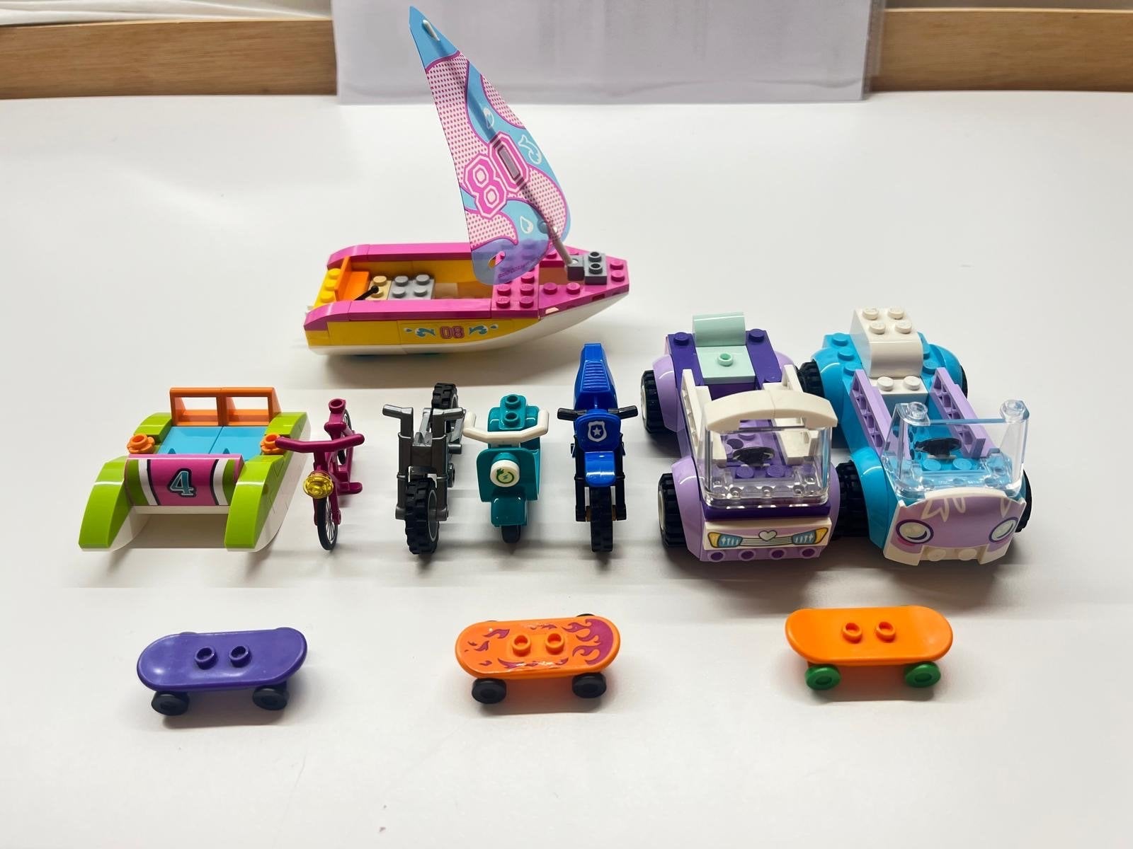 Diverse Lego voertuigen - Boot, auto's, fietsen en skateboar, Ophalen, Gebruikt