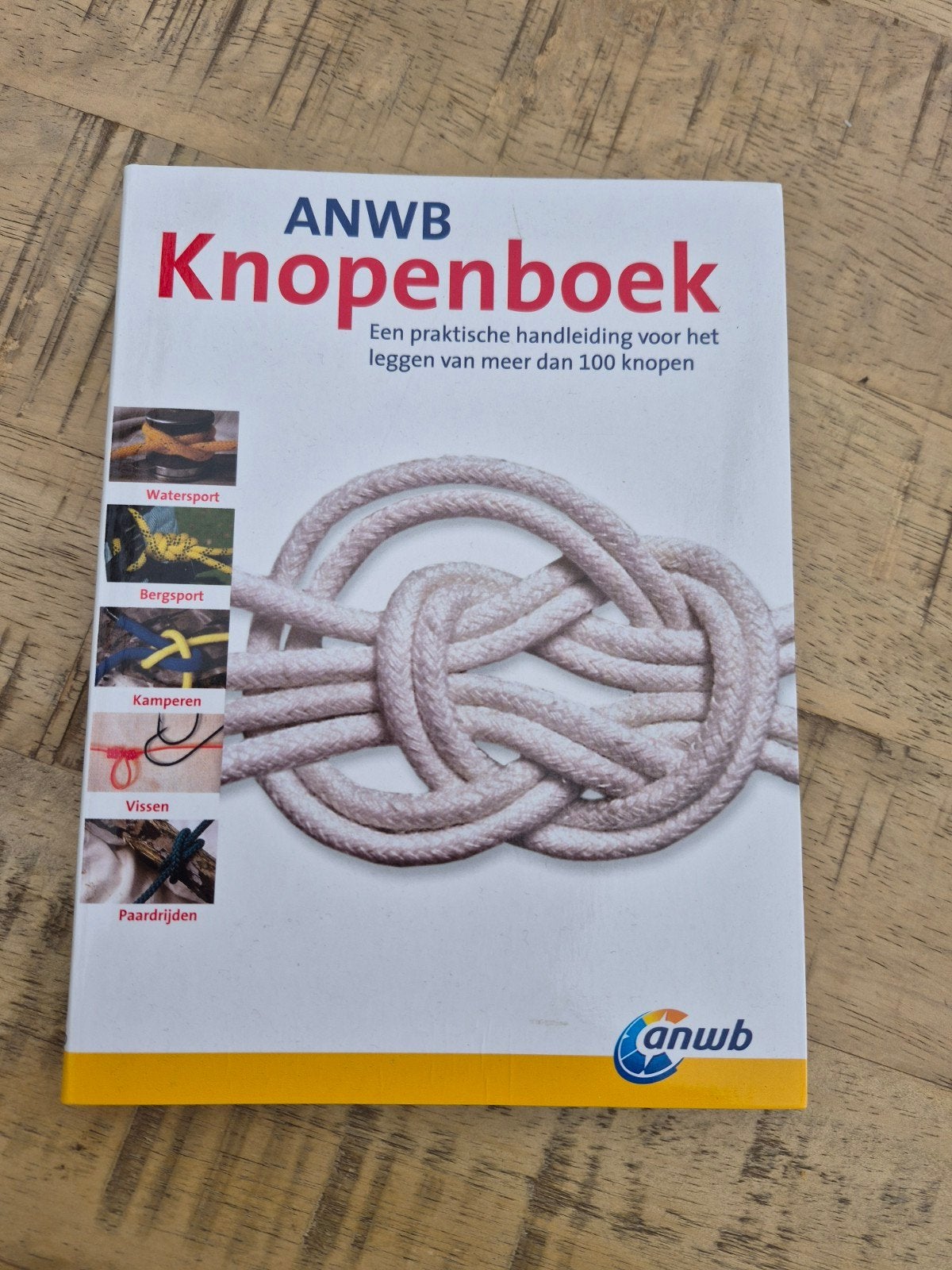 ANWB Knopenboek: Meer dan 100 knopen voor diverse sporten, Ophalen of Verzenden, Zo goed als nieuw
