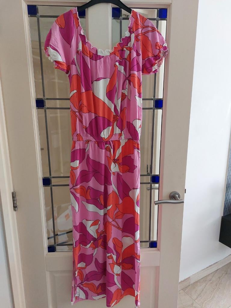 Zomerse jurk met bloemenprint, Kleding | Dames, Maat 38/40 (M), Ophalen of Verzenden, Roze, Onder de knie