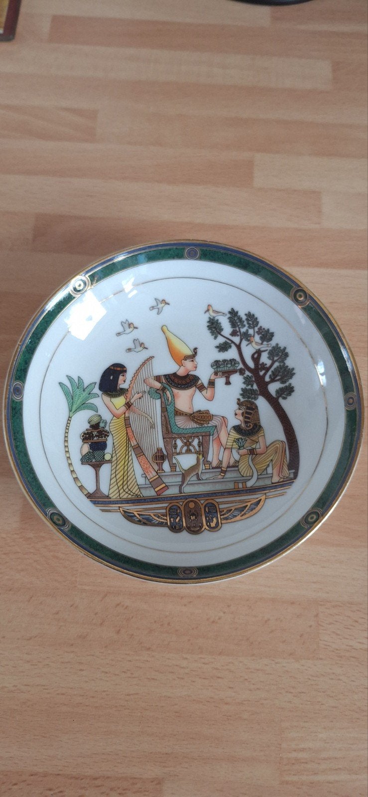 Decoratief bordje Egyptische scène - Fine Royal Porcelain, Antiek en Kunst, Ophalen of Verzenden