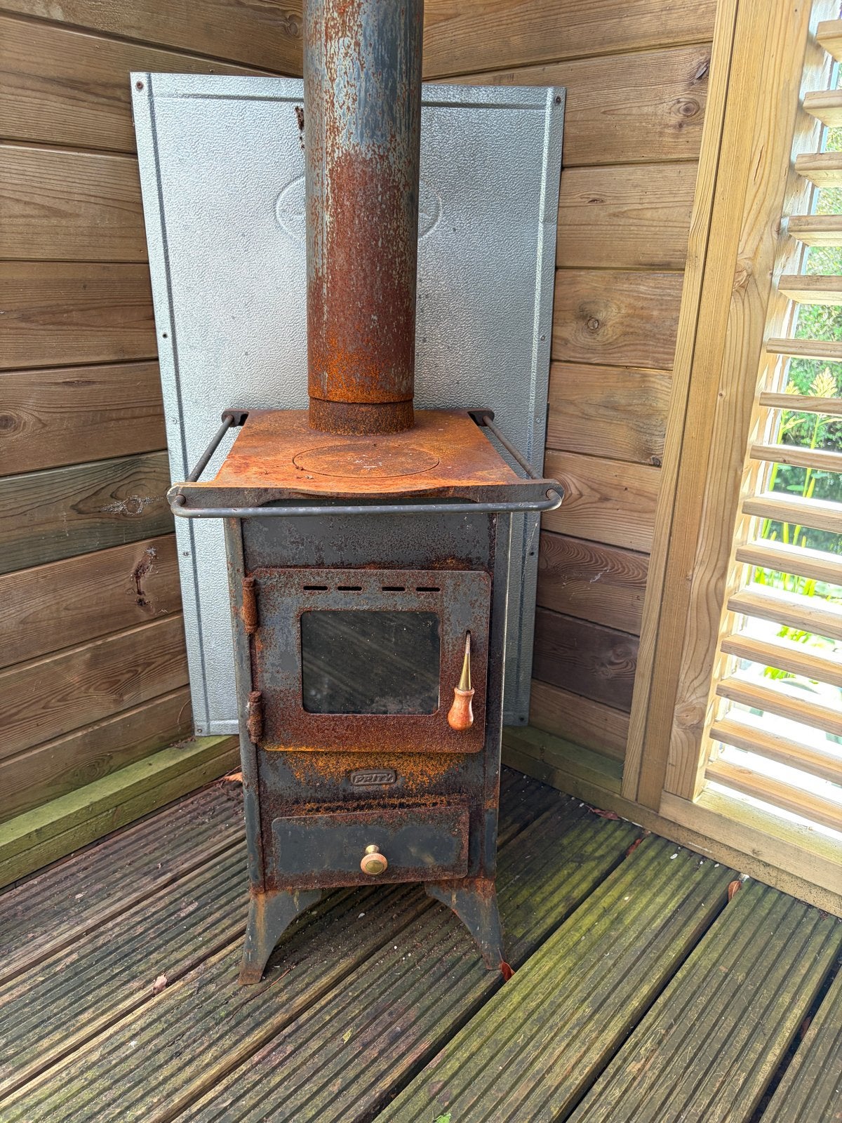 Rustieke Houtkachel - Perfect voor Tuinhuis of Veranda, Ophalen, Gebruikt, Houtkachel, Vrijstaand