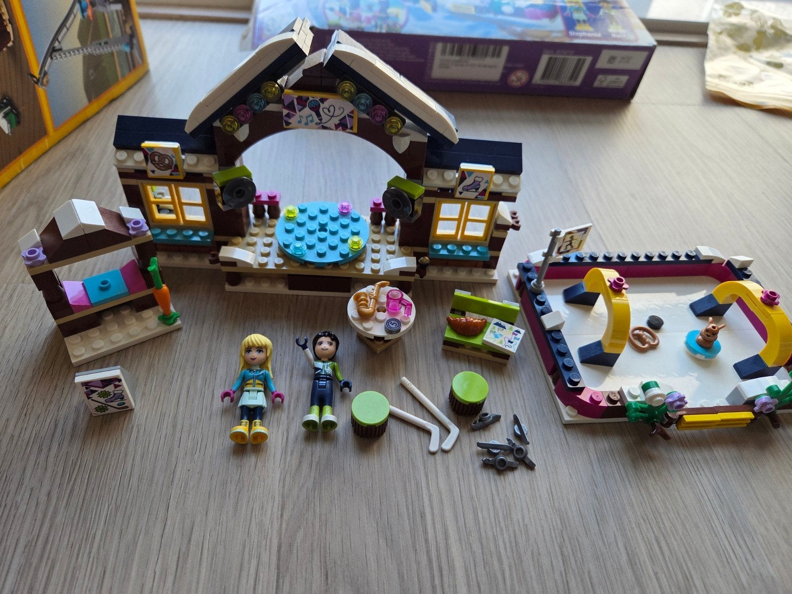 lego friends 41322 wintersport ijsbaan, Kinderen en Baby's, Speelgoed | Duplo en Lego, Lego, Friends, Ophalen of Verzenden, Zo goed als nieuw