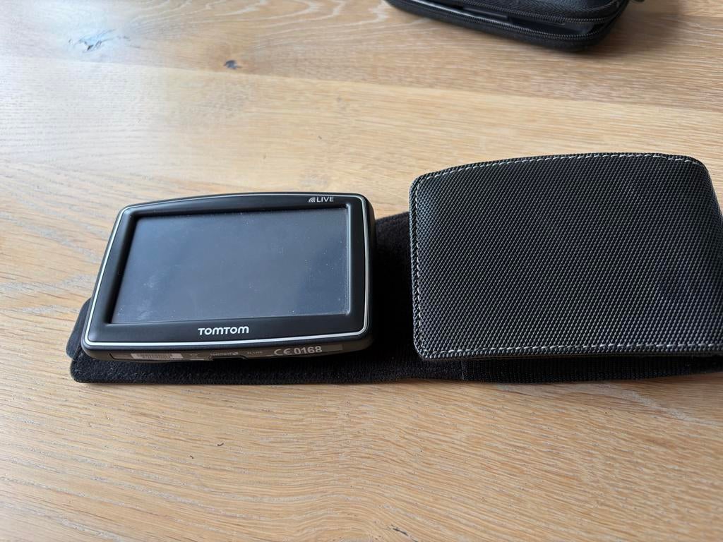 TomTom XL LIVE navigatiesysteem met hoesje, Auto diversen, Autonavigatie, Ophalen, Gebruikt