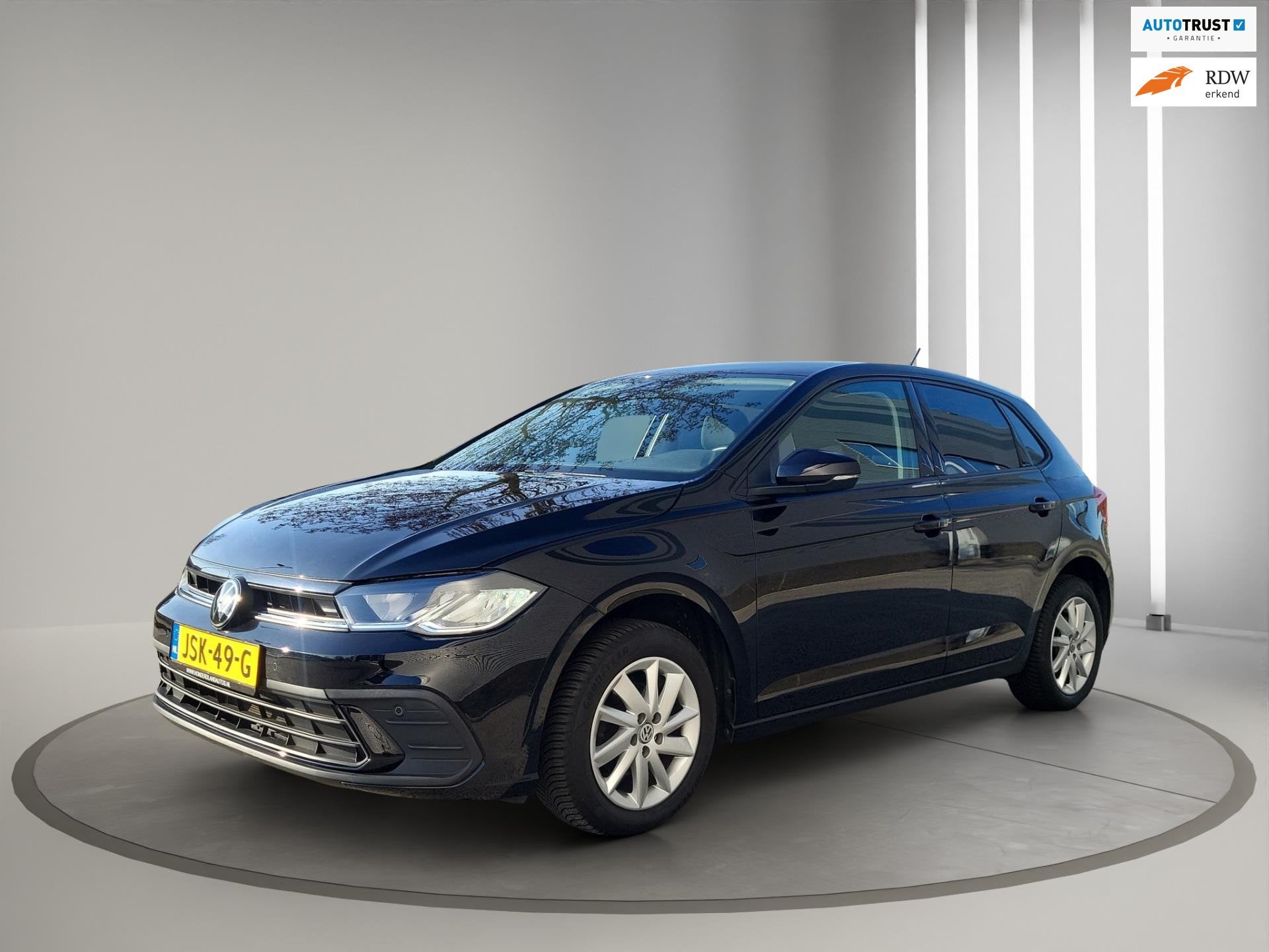 Volkswagen POLO 1.0 TSI Life Business automaat, Stof, Gebruikt, 95 pk, Zwart