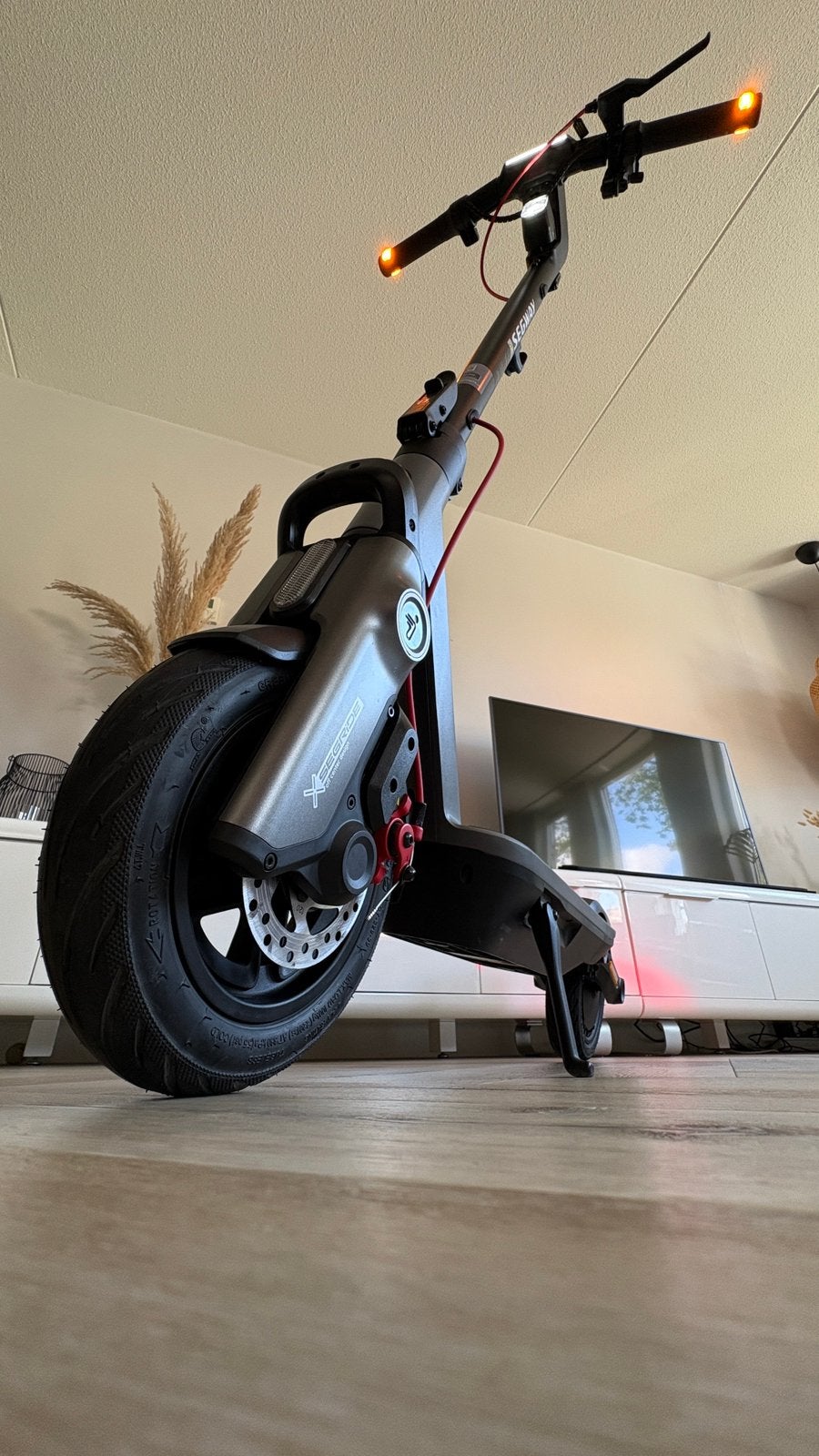 Segway Ninebot F3 in nieuwstaat, Fietsen en Brommers, Steps, Ophalen, Zo goed als nieuw, Elektrische step (E-scooter)
