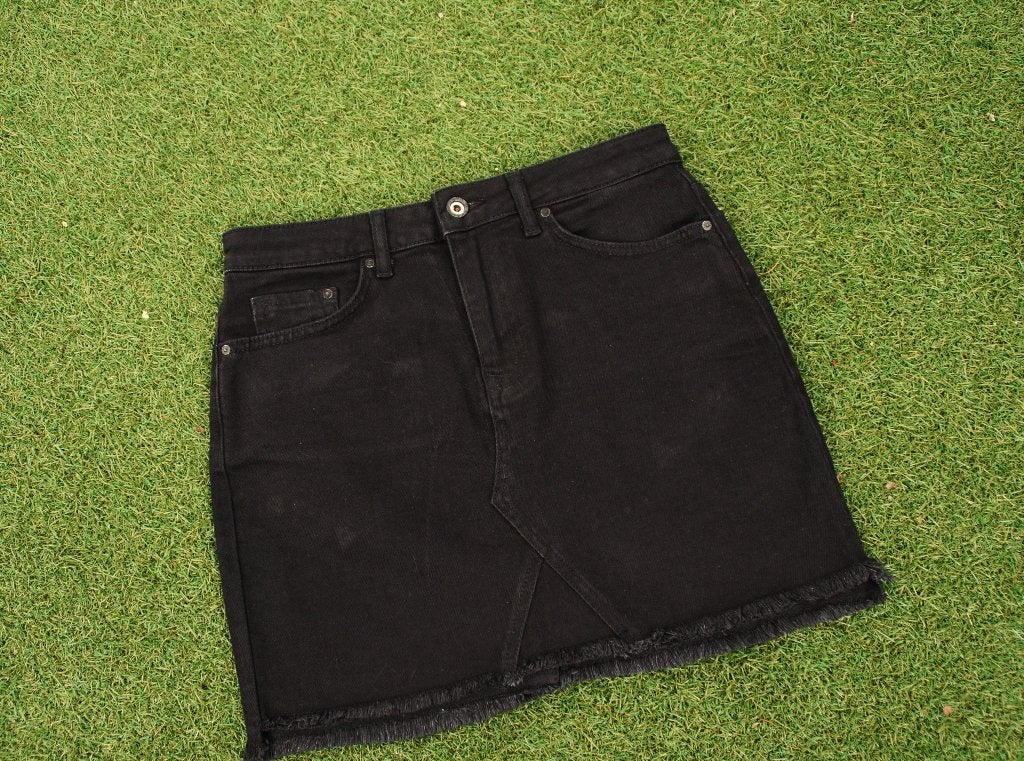 ANTI BLUE spijkerrok maat S / M stretch NU 7,50 !!, Kleding | Dames, Rokken, Maat 38/40 (M), Anti Blue, Zwart, Ophalen of Verzenden