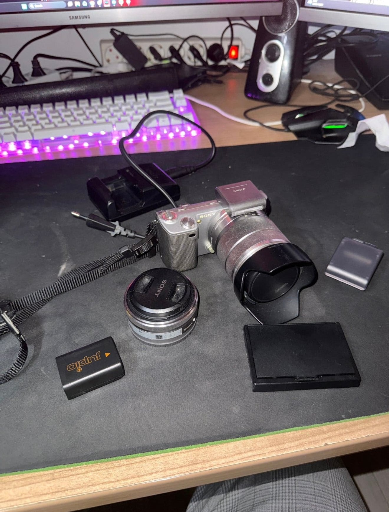 Sony Nex-5 Systeemcamera Set met 2 Lenzen en Accessoires, Ingebouwde flitser, Gebruikt, Ophalen of Verzenden, 4 t/m 7 keer