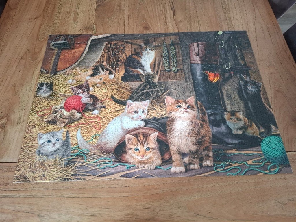 Puzzel Kittens in the barn 1000 stukjes +/- 68 x 49 cm King, Ophalen of Verzenden, 500 t/m 1500 stukjes, Zo goed als nieuw, Legpuzzel