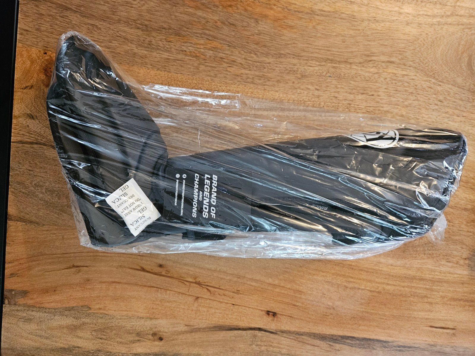 Windy scheenbeschermers zwart NIEUW!, Ophalen of Verzenden, Nieuw, Overige, Vechtsportbescherming