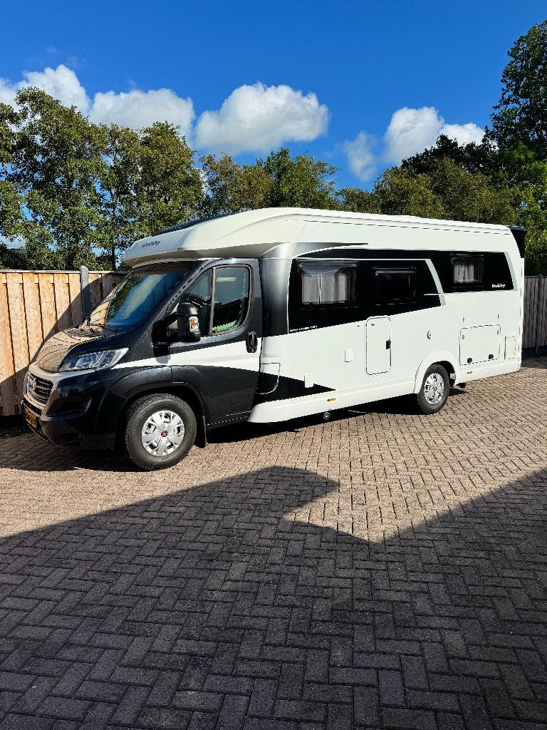 Hobby Optima Premium T70E Enkele Bedden Automaat Fiat 140 pk, Caravans en Kamperen, Automaat, Standaard zit, Ringverwarming, Fiat