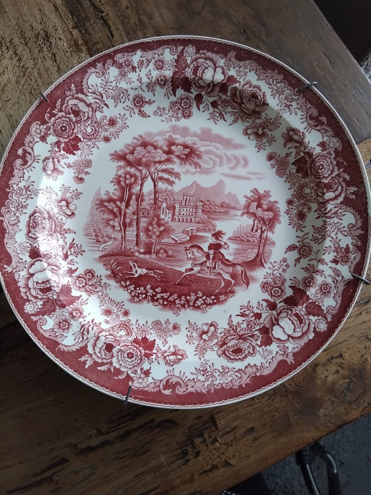 Antiek Amazone decoratief bord, rood-wit, 1851, Antiek en Kunst, Ophalen of Verzenden