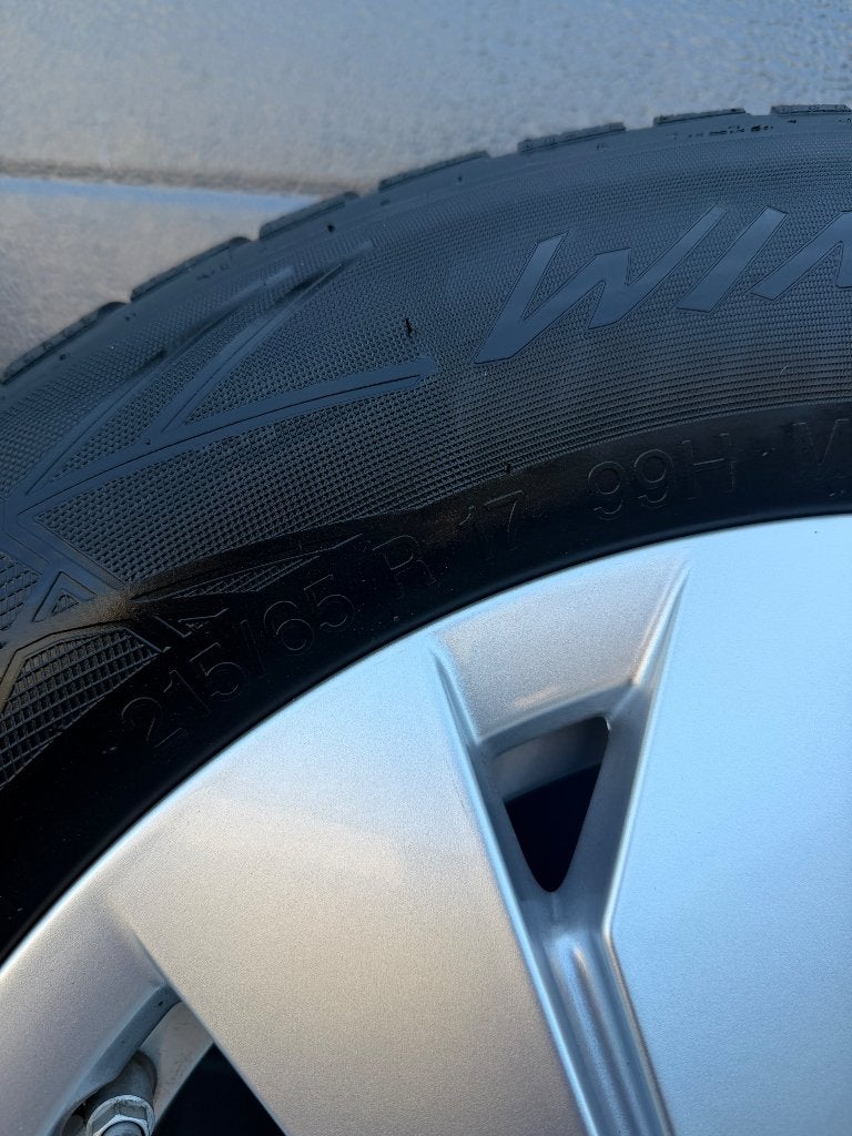 17”  velgen VW Tiguan + Vredestein winterbanden, Ophalen, Banden en Velgen, 17 inch, Winterbanden