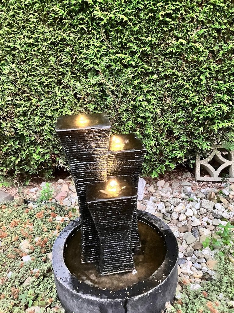 Fontein 3 delig met verlichting, Ophalen, Zo goed als nieuw, Beton, Fontein