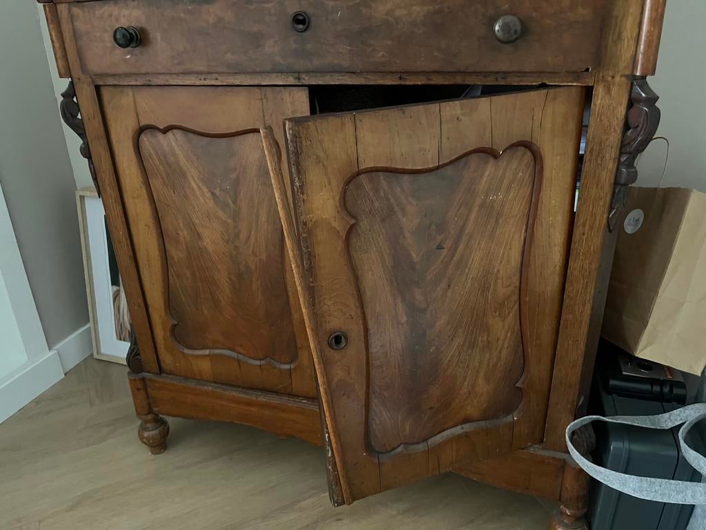 Antieke opknapper kastje, Antiek en Kunst, Ophalen