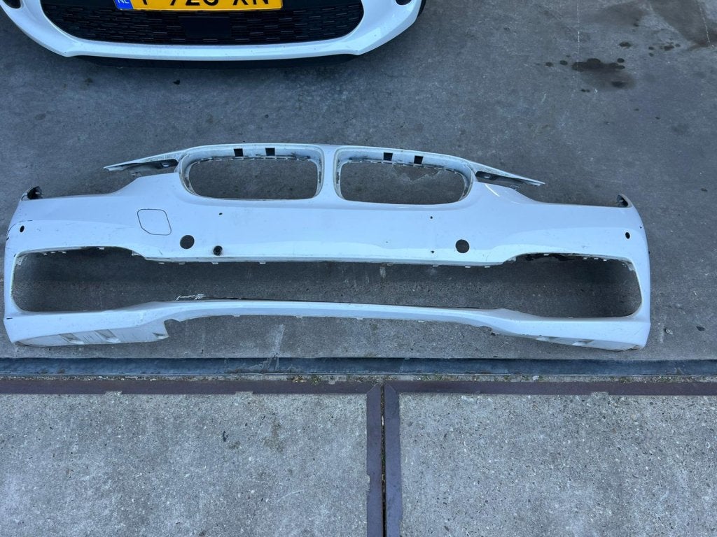 voorbumper 3-serie f30 f31 pdc vanaf 2015 51117397622 wit, Auto-onderdelen, Gebruikt, Duitsland, Voor, Bmw