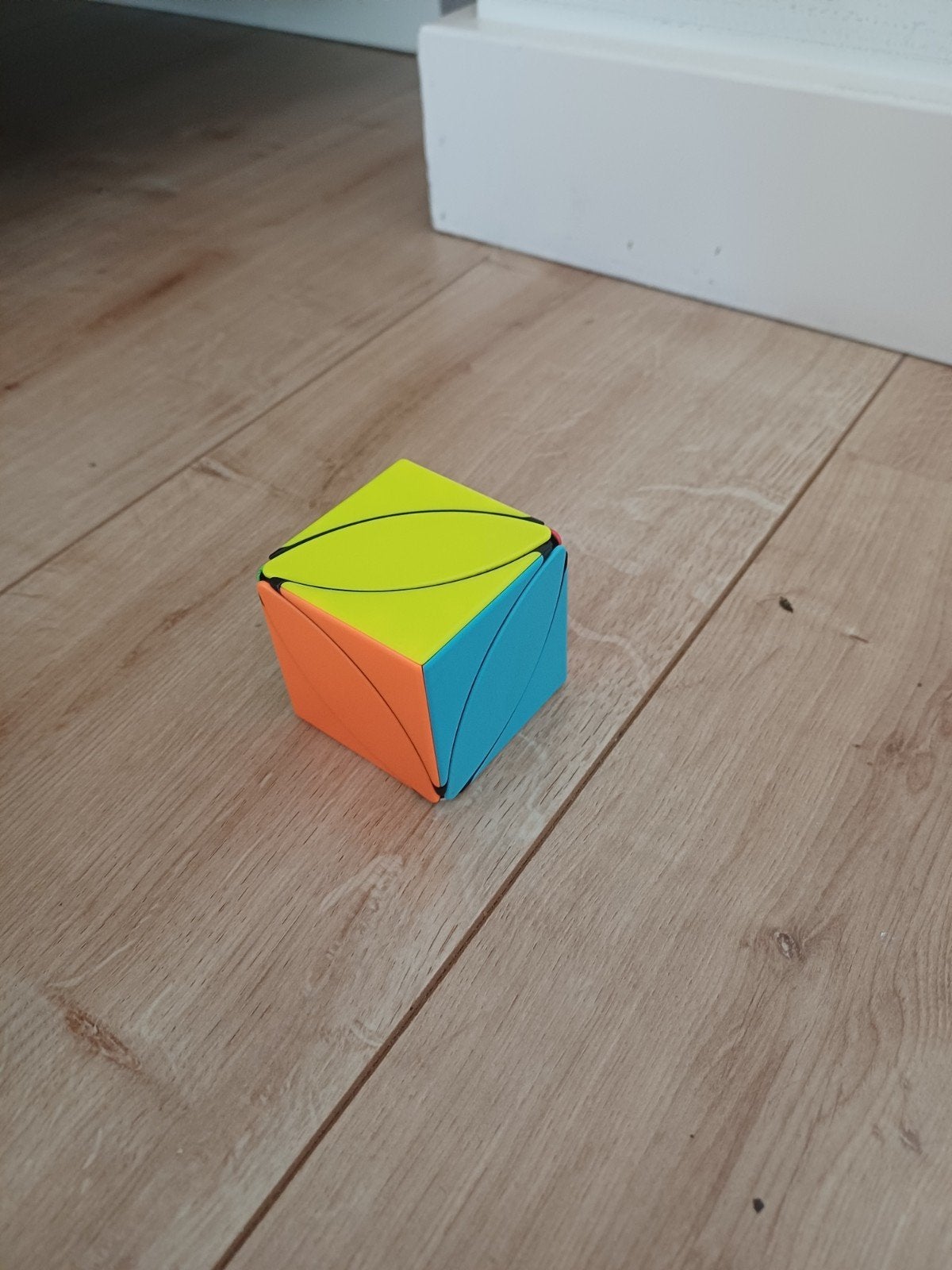 Diverse rubiks kubussen te koop, zie beschrijving voor prijs, Verzenden, Minder dan 500 stukjes, Zo goed als nieuw, Rubik's of 3D-puzzel