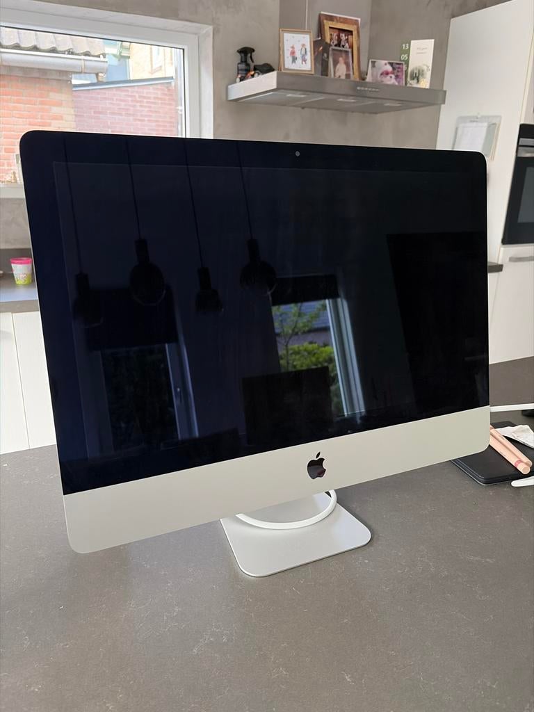 Apple iMac 21.5-inch 2017 - 2.3 GHz i5, 8GB RAM, Computers en Software, Apple Desktops, Ophalen, 2 tot 3 Ghz, 8 GB, IMac