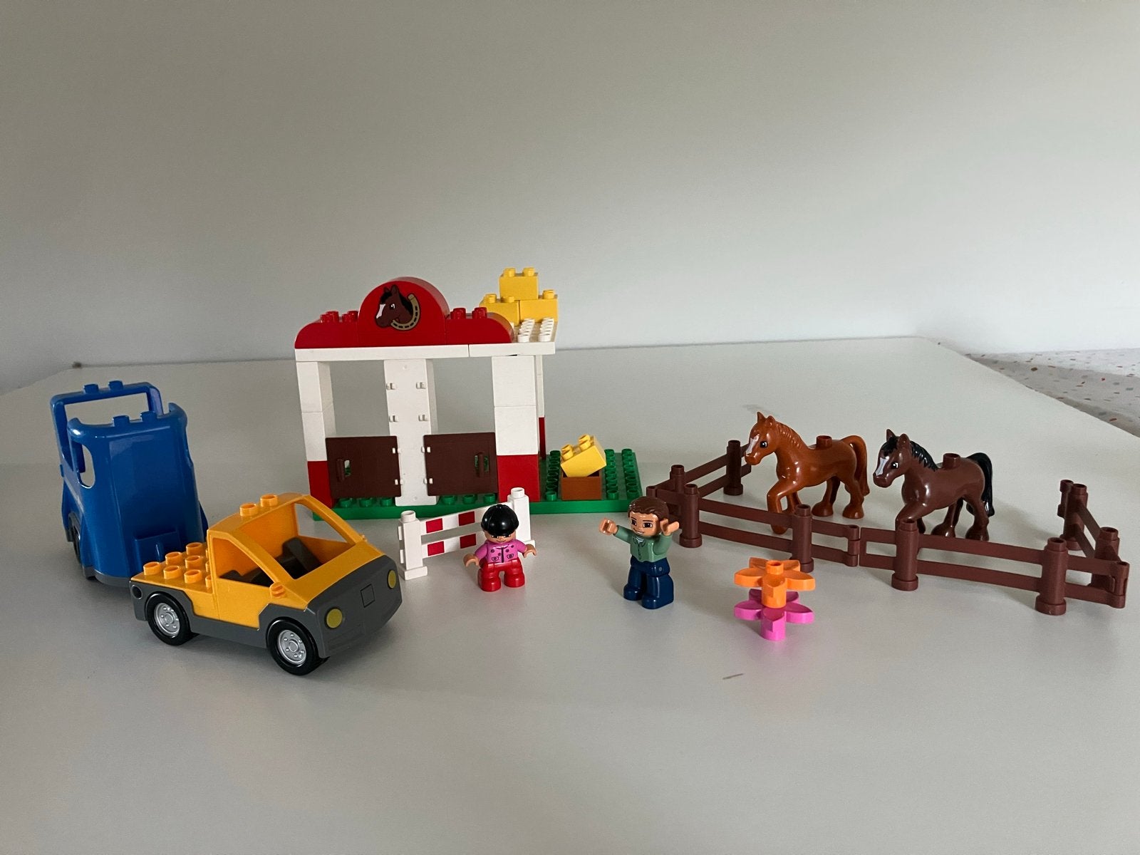 Lego Duplo 5648 Paardenstal met trailer en figuren