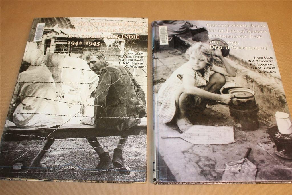 Japanse Kampen Nederlands-Indië 1942-1945 — 2 Delen Compleet, Ophalen of Verzenden, Tweede Wereldoorlog, Gelezen, Overige onderwerpen