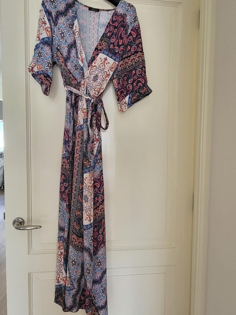 Ibiza jurk met mooie kleuren, Kleding | Dames, Pyjama's, Ophalen of Verzenden, Zo goed als nieuw, Maat 36 (S)