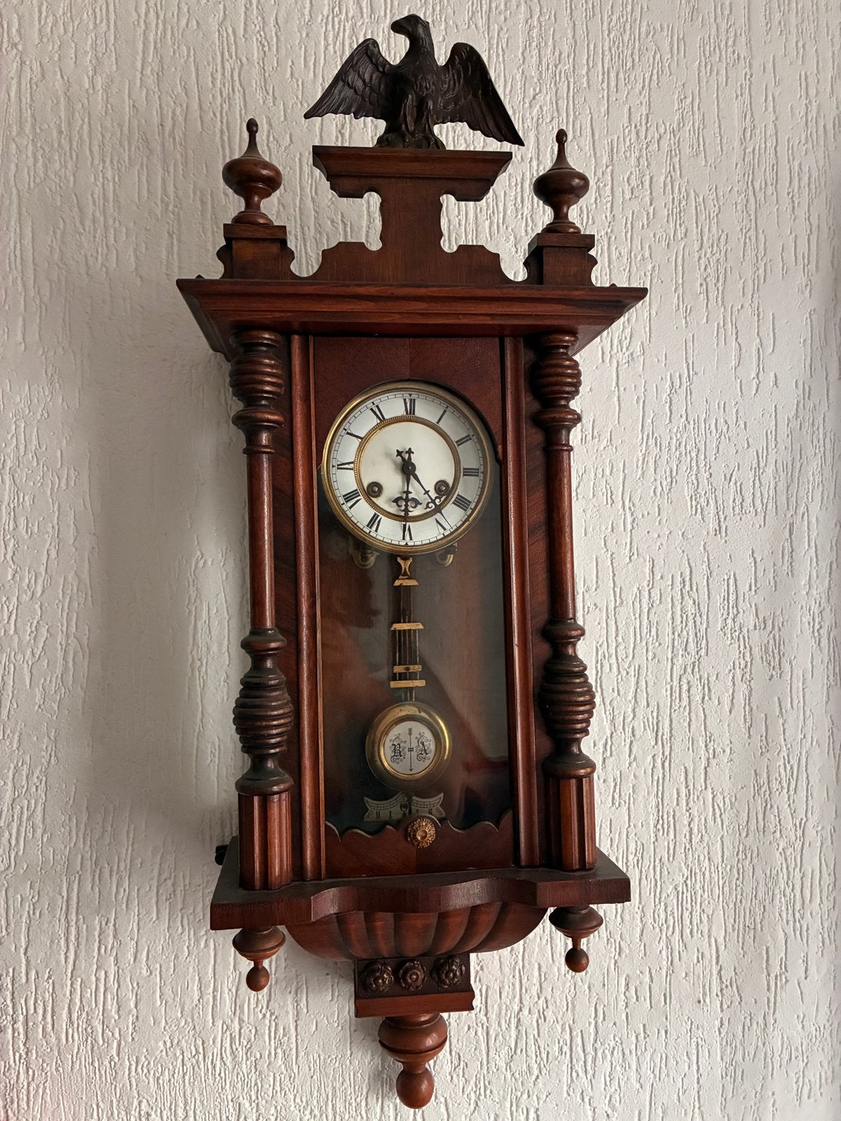 Antieke wandklok met adelaar (19e eeuw?), Antiek en Kunst, Ophalen of Verzenden