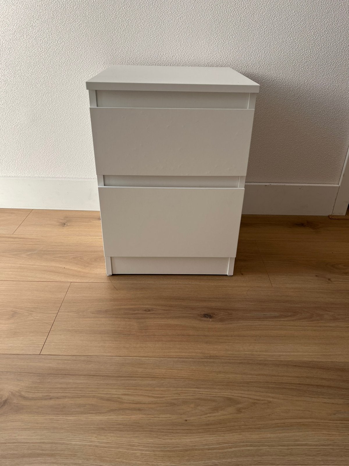 Nachtkastje Ikea 2x, Huis en Inrichting, Slaapkamer | Nachtkastjes, Ophalen, Gebruikt, Minder dan 45 cm