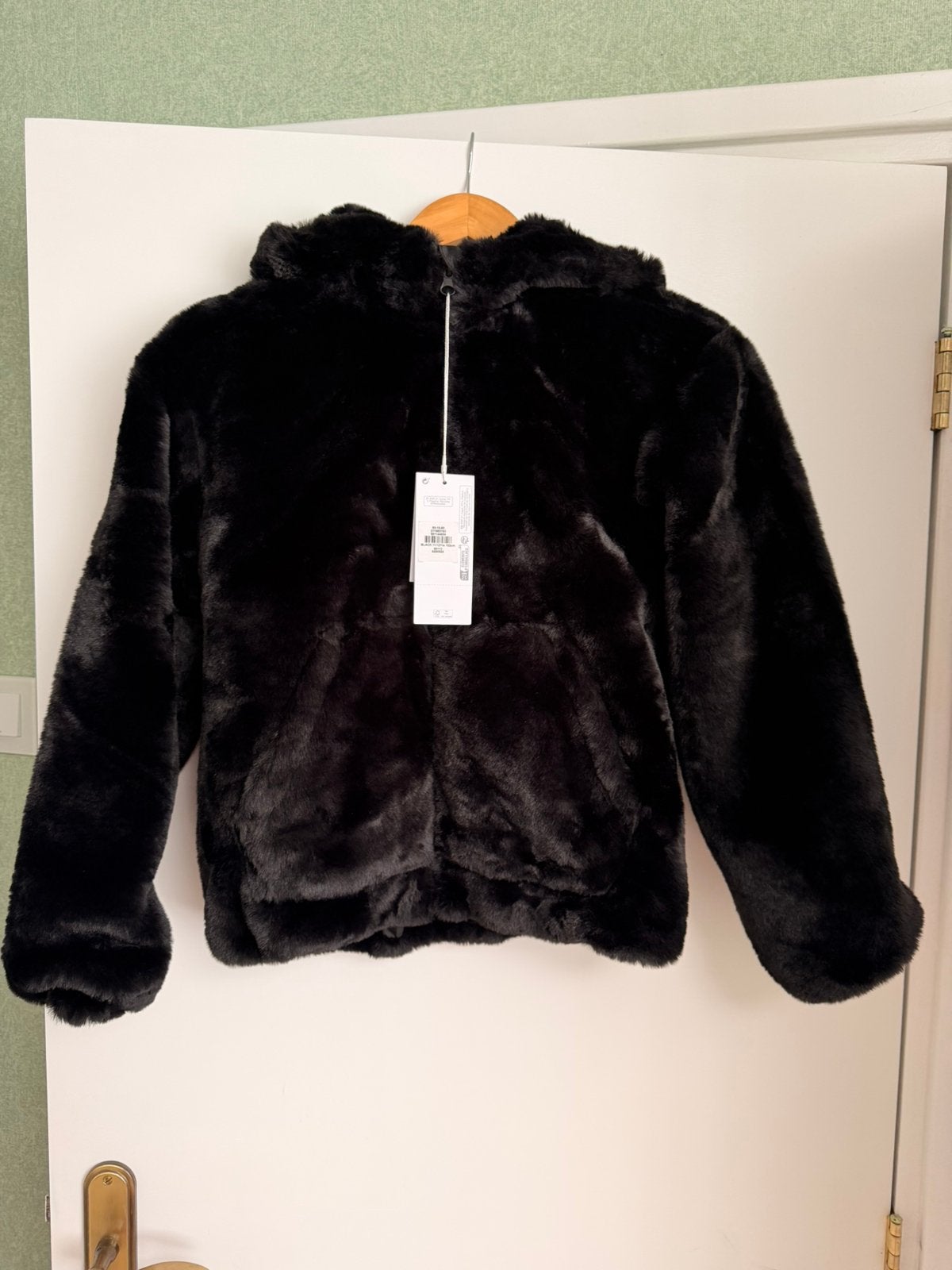 Meisjes nieuw jas maat 152 winterjas zwart faux fur bontjas, Ophalen of Verzenden, Nieuw, Meisje, Jas