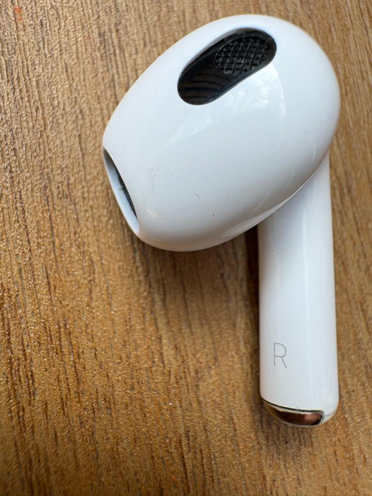 Apple AirPods 3e generatie (rechteroordopje), Ophalen, Zo goed als nieuw, Overige merken, Draadloos