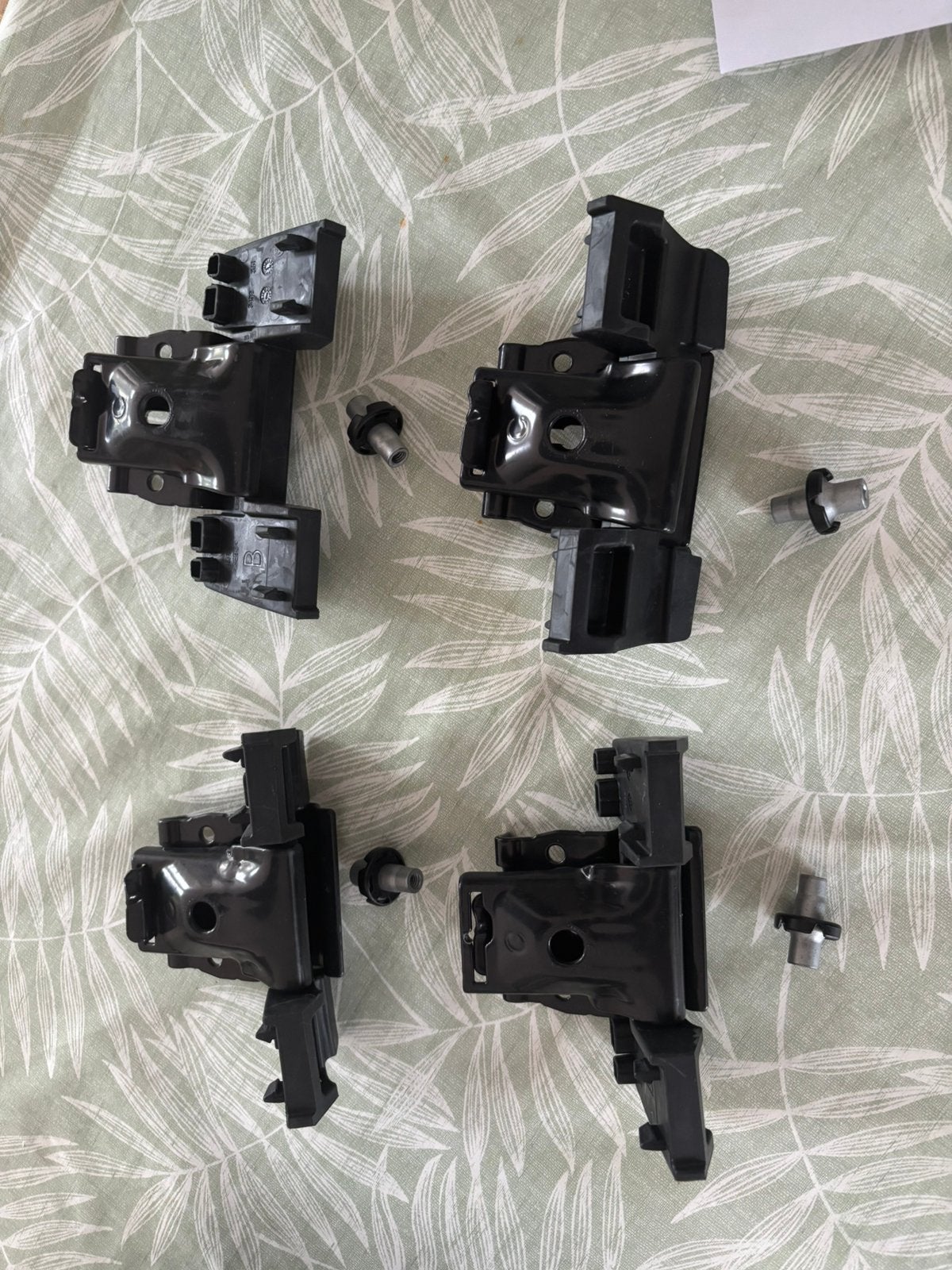 Thule kit 186052 voor Ford Focus (2019-heden), 1x gebruikt, Auto diversen, Dakdragers, Ophalen, Zo goed als nieuw