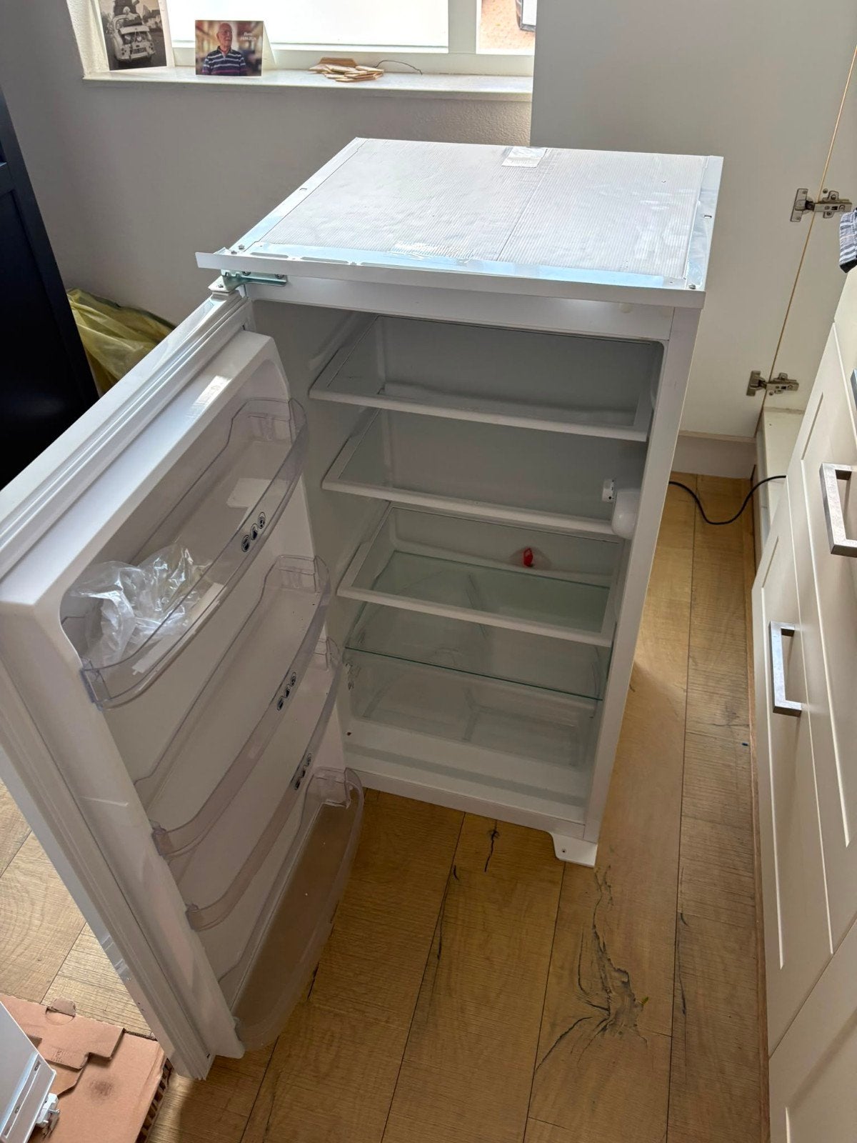 Inbouwkoelkast   whirlpool (voor maten zie info,), 150 tot 200 liter, Ophalen, Zonder vriesvak, 85 tot 120 cm