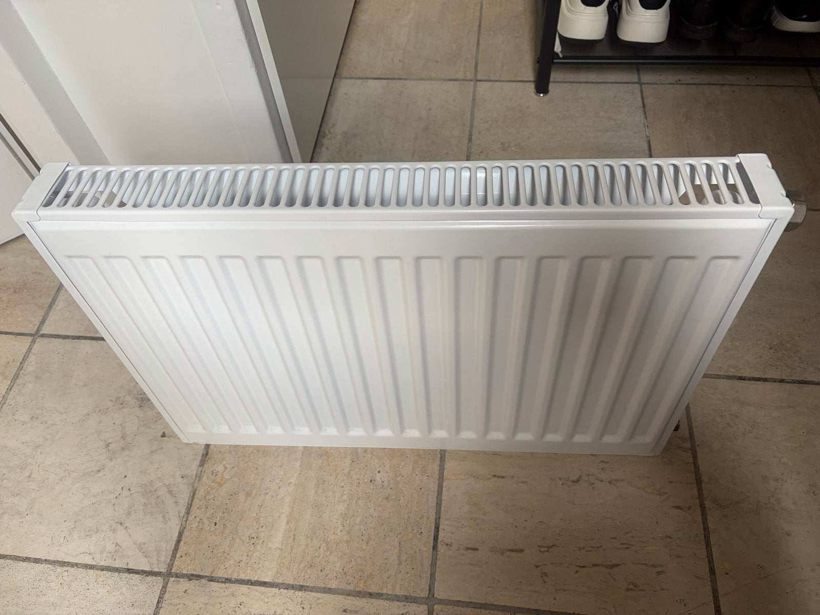 Zo goed als nieuwe radiator - 63x6x40cm, Ophalen, 30 tot 80 cm, Radiator, Zo goed als nieuw