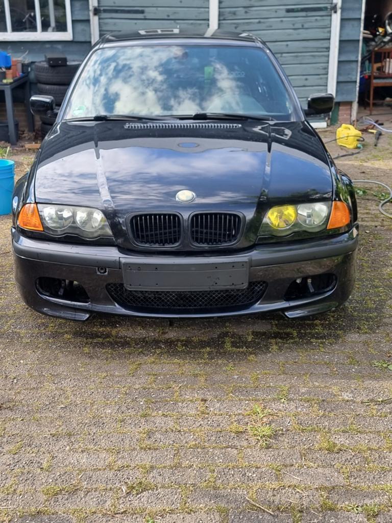 BMW 3-Serie 2.8 I 328 1999 Zwart (project drift auto), Auto's, 1370 kg, Zwart, 75 €/maand, Handgeschakeld