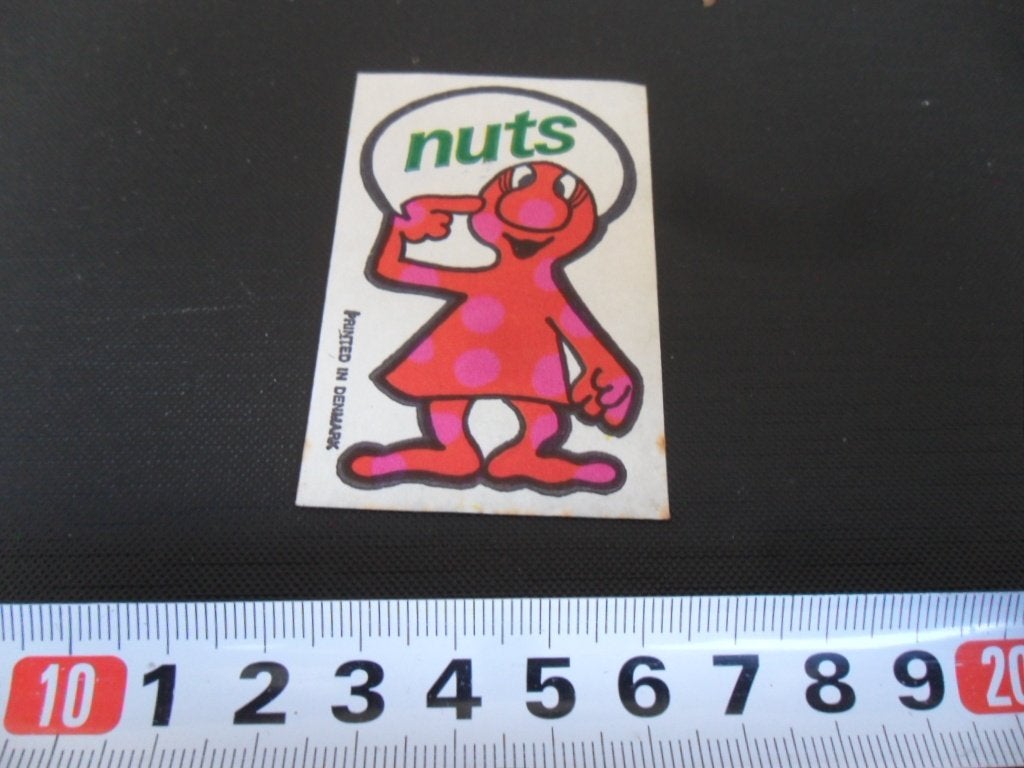 sticker Nuts, Ophalen, Zo goed als nieuw