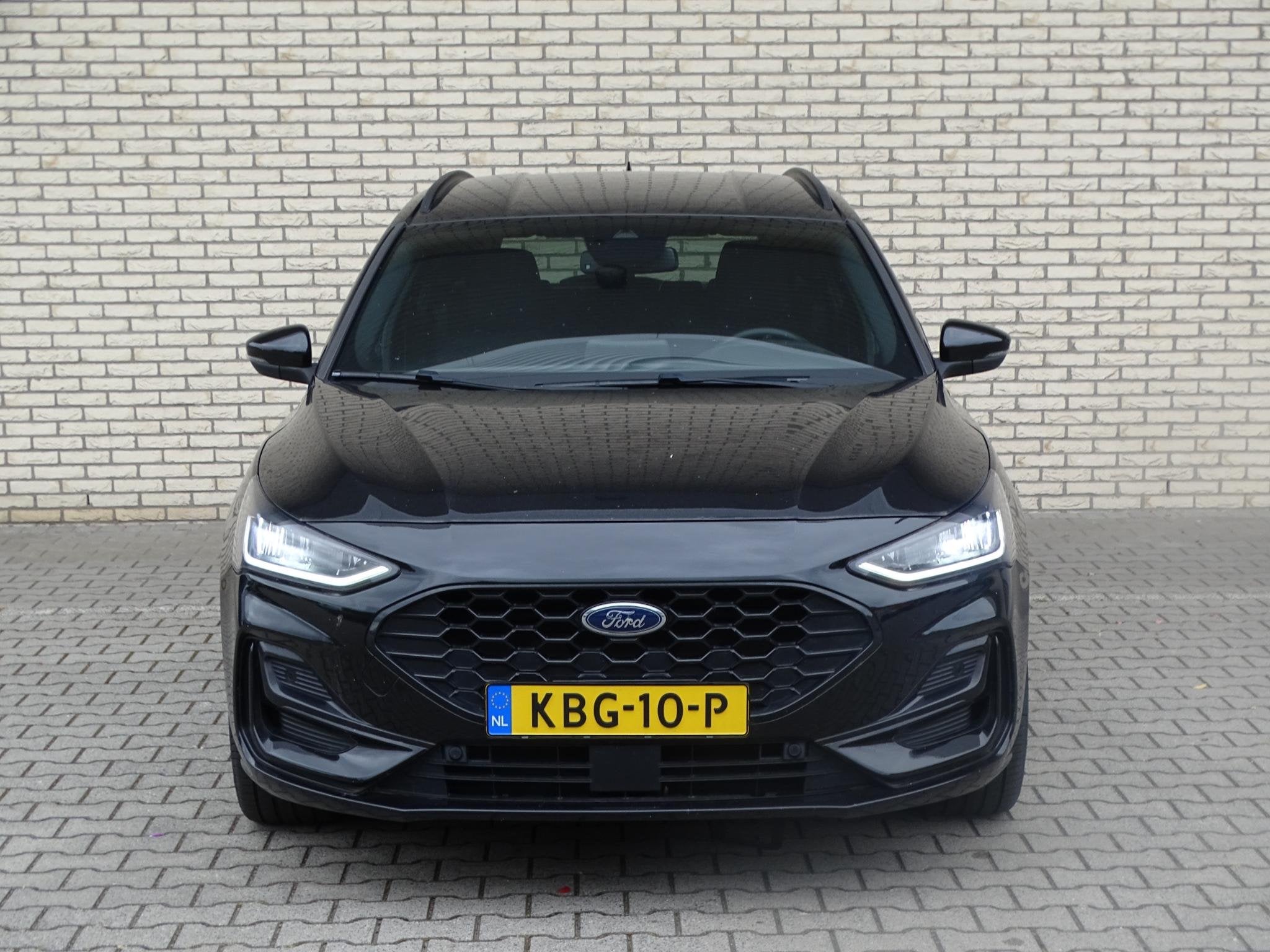 Ford Focus Wagon 1.0 EcoBoost Hybrid ST Line | 18 inch | Win, Stof, Gebruikt, Zwart, Lane Keeping Assist