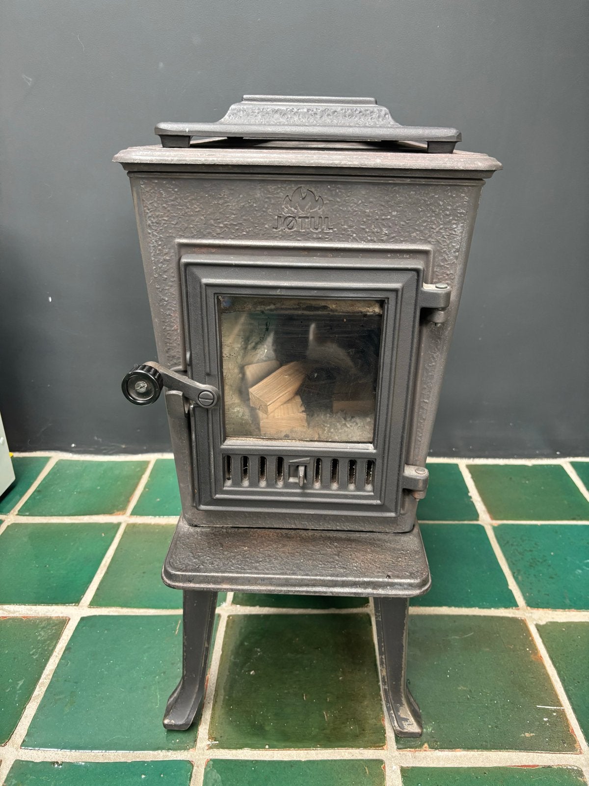 Jotul F 602 Houthaard uit 2007 in zeer goede staat, Ophalen, Zo goed als nieuw, Vrijstaande haard, Houthaard