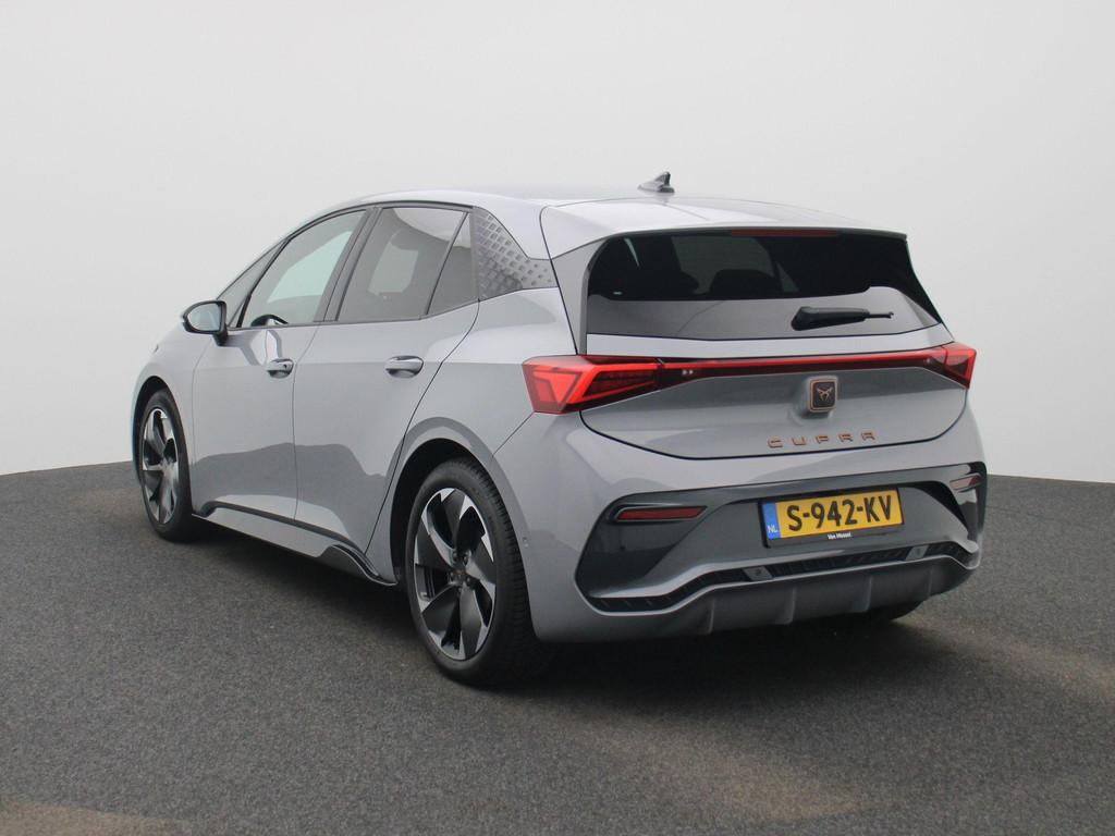 CUPRA Born Adrenaline 62 kWh | STOELVERWARMING | ACHTERUITRI, Auto's, Automaat, Gebruikt, Zwart, 1738 kg