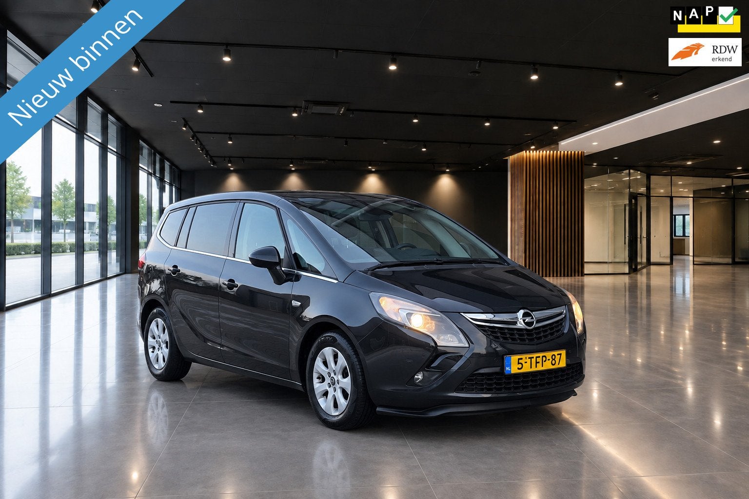 Opel Zafira Tourer 1.6 CDTI BUSINESS+7PERS PANO EURO 6, Auto's, Gebruikt, Euro 6, 4 cilinders, 7 stoelen