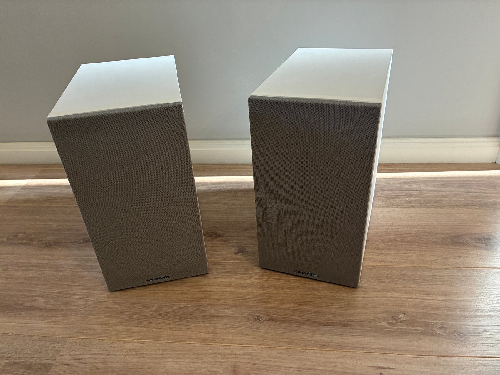 Bower&Wilkins  Luidsprekers 685s2 wit, Ophalen, Gebruikt, 60 tot 120 watt, Bowers & Wilkins (B&W)