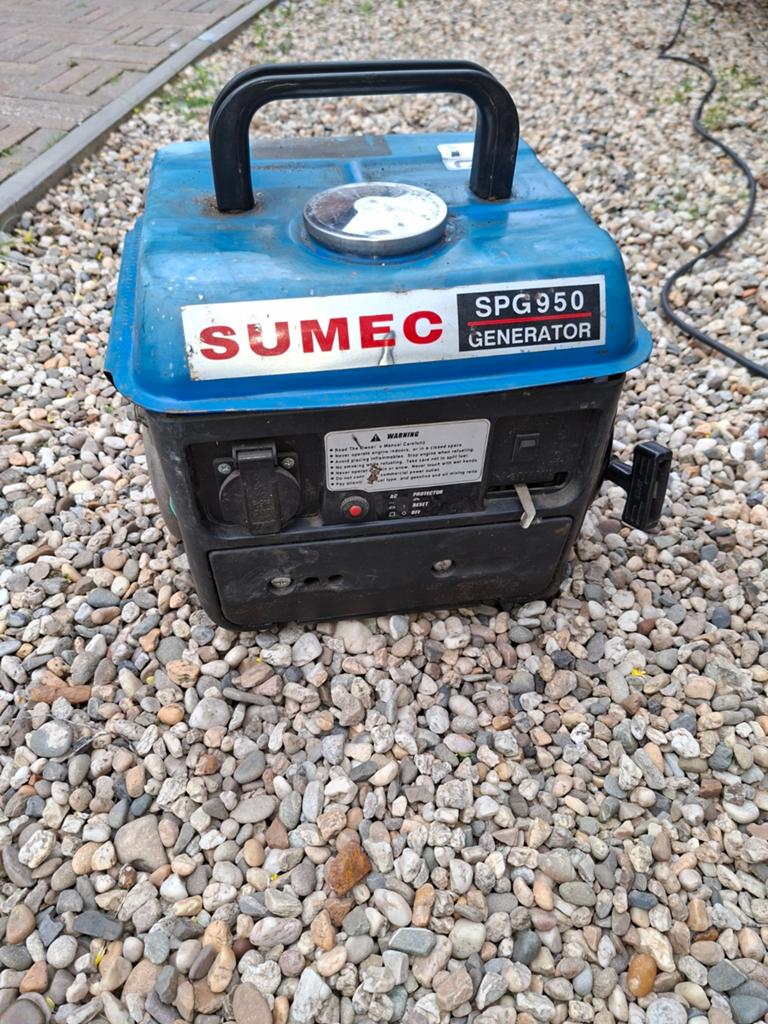 Sumec spg950 650VA, Ophalen, Gebruikt