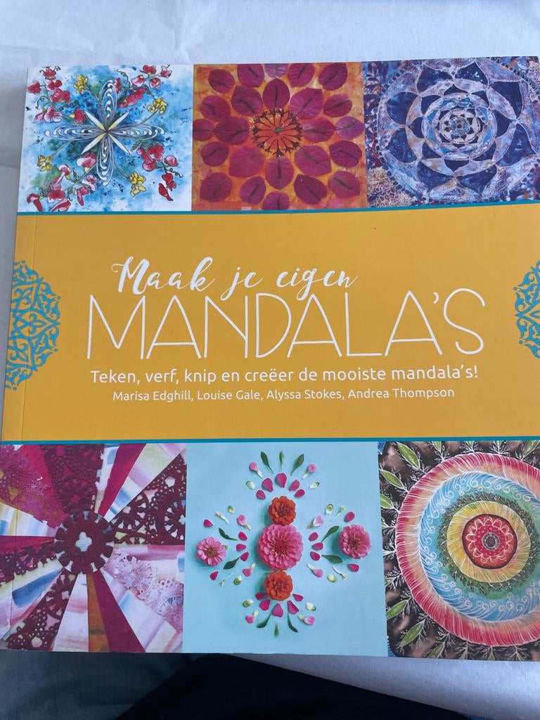 Maak je eigen Mandala's - Knutselboek, Ophalen of Verzenden, Zo goed als nieuw, Tekenen en Schilderen, Geschikt voor kinderen